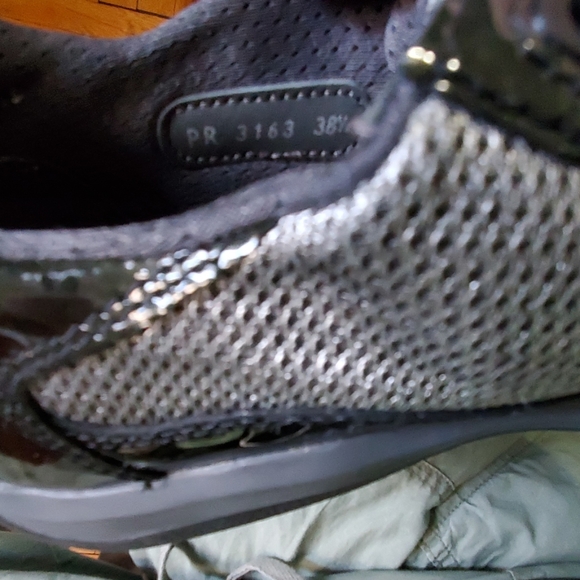 Clean Prada sneakers with box prada shoes - Picture 5 of 7